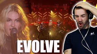 EVOLVE The Warning Reaction Live on The 2023 MTV Video Music Awards [upl. by Daberath860]