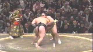 Miyabiyama vs Kotomitsuki hatsu 2004 [upl. by Marsiella]