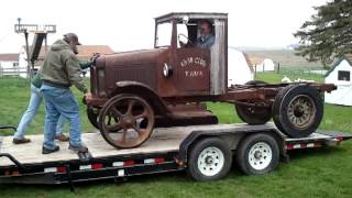 Model 33 International Harvester Truck [upl. by Anij]