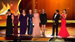 Melissa McCarthy wins an Emmy at the 2011 Primetime Emmy Awards [upl. by Nwatna109]