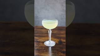 Absinthe  Prosecco mixology cocktail drink prosecco youtube [upl. by Rehpetsirhc]