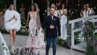 Abiti da Sposa Pronovias 2019 il video della sfilata [upl. by Krilov]