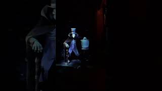 Hatbox Ghost in Haunted Mansion WDW disney fyp florida wdw hauntedmansion hatboxghost [upl. by Kcirdnekal]