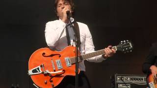 Thomas DUTRONC quotClint silence on tournequot à Beauregard 2012 [upl. by Wehtam]