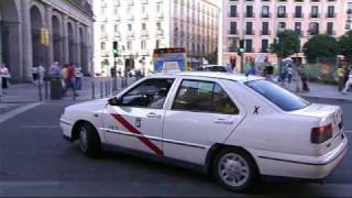 Consejos al visitante Transportes de Madrid [upl. by Yendahc]