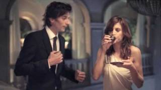 Novo Spot Delta Q com Elisabetta Canalis [upl. by Brenner]