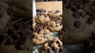 Levain bakery copycat chocolate chip cookies Cookie ChocolateChipCookie Recipe Baking [upl. by Beckerman]