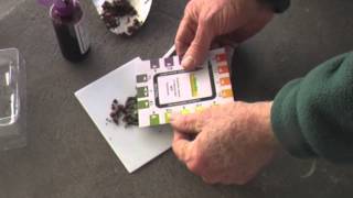 SOIL PH TESTING USING MANUTEC PH TEST KIT [upl. by Avalsorim]