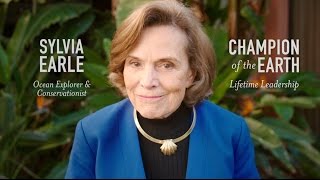 Oceanographer Sylvia Earle awarded Lifetime Achievement honor as a Champion of the Earth [upl. by Elfrida]