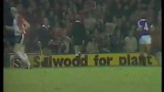 Disallowed Kevin Keegan goal 8182 v Manchester United [upl. by Standing]