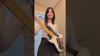 Guitar bass  Arctic monkeys  mardy bum 🎸 guitar guitarguitar tiktok cover trending [upl. by Yatnohs]