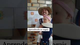 Aprendendo as vogais com a Sarah Maria bebe filhos filha educação educaçãoinfantil [upl. by Maren]