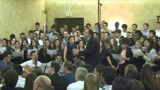 quotAimez vous les uns les autresquot par la chorale du camp de Noël 2014 [upl. by Mccreery736]