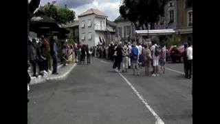 La foule de Montcuq avant le discours 14 juillet 2016 [upl. by Paapanen]