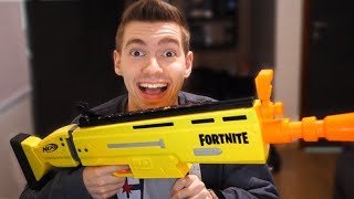 COMPREI UMA SCAR DE OURO do FORTNITE  NERF Fortnite [upl. by Anehta]