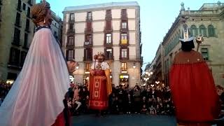 Ball dels gegants vells i nous del carnaval de Solsona a Barcelona [upl. by Anasiul]