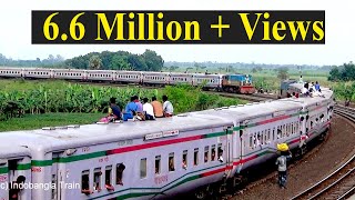 Rare Crossing with Lalmoni Express VS Rangpur Express Train at Ishurdi Bypass Station Bangladesh [upl. by Nelda]