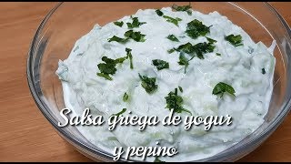 SALSA GRIEGA de YOGUR y PEPINO  Receta salsa Tzatziki [upl. by Iknarf46]