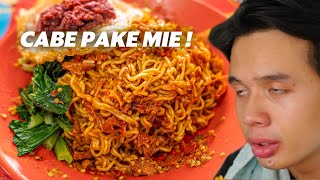 MAKAN CABE 100 PAKE INDOMIE DI INDOMIE ABANG ADEK   PEDAS HANYA ILUSI [upl. by O'Toole]