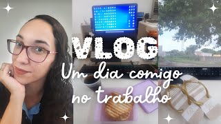 VLOG  UM DIA COMIGO NO TRABALHO [upl. by Ellednahs]