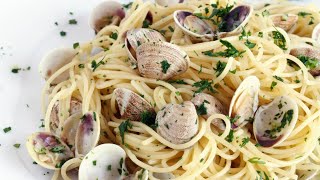 Spaghetti 🍝 con rana pescatrice vongole veraci e pomodorini [upl. by Suk]