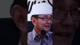 arti persahabatan  Buya syakur [upl. by Calvinna]