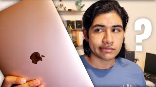 Por Qué Siguen Comprando Esta Laptop tan VIEJA  Macbook Air M1 [upl. by Alejo]