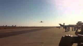 Space Shuttle Endeavour flyby at Mojave Air amp Space Port [upl. by Sanfo]