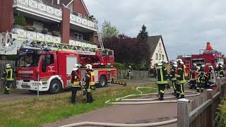 Feuerwehr Isernhagen Brand auf einem Balkon [upl. by Analeh794]