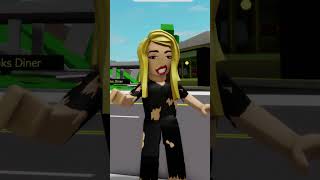 Lei costringe sua figlia a a rubare soldi ma 😲 shorts brookhavenrp roblox [upl. by Kerekes]