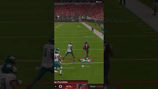 Well that’s one way to do it Bijan 😂 fumblerooski AtlantaFalcons RiseUp Madden25 [upl. by Surtemed]