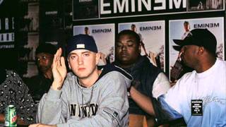 Eminem Freestyle Pick It Up Live feat Proof 2002 [upl. by Ylrehs]