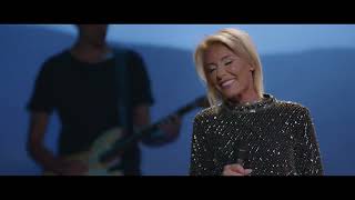 Dana Winner  Its A Beautiful Life Official Video [upl. by Berg496]