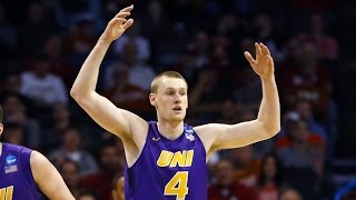 Northern Iowa vs Texas Paul Jesperson halfcourt buzzerbeater [upl. by Kcerb980]