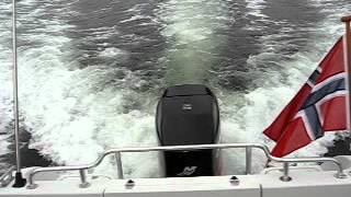 Askeladden 585 freestyle 135 hp mercury optimax 43 knotsvideo båten sepember 06avi [upl. by Yevre]