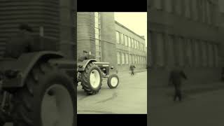 Fabryka URSUSA ursus ursusc360 retrotractor tractorvideo [upl. by Eeral]