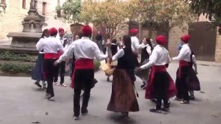 Solsona  Caramelles 2016  Bolangera de Solsona  Plaça Palau [upl. by Beach696]