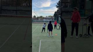 Tennis  Practicando el golpe de revés por puntos [upl. by Hunter]