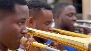 Kidi  Lomo Lomo 🔥 Brass Version 🎶🎺🥁 [upl. by Nuajed]