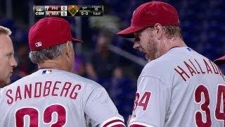 Halladay leaves the game with arm fatigue [upl. by Anirbac]