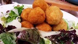 Croquetas de arroz reciclado con ensalada de verdes [upl. by Eigna]