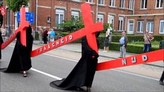 Heilig BloedProcessie HoogstratenBelgië  zondag 7 juni 2015 [upl. by Goldston510]