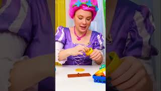 Wir formen Münzen aus Play Doh playdoh kindervideo [upl. by Chaille748]