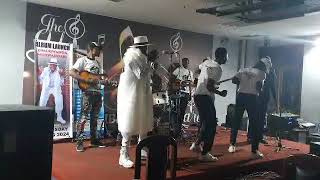 Mr favour perfoming Musauraye mwana song at his album launch [upl. by Aowda]