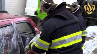 Een dag meedraaien met de 24 uurs dienst Brandweerpost sHertogenbosch [upl. by Ahsimet]