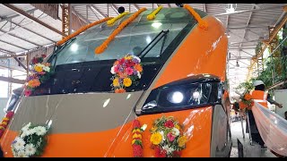 Railway Minister Unveils India’s First Vande Bharat Sleeper Trainset NewsStation [upl. by Aeneas]