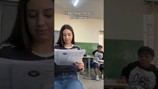 Quando o aluno quer dar uma voltinha 👀 professora alunos escola shorts [upl. by Hgieloj]