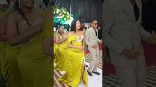 ADORABLE WEDDING ENTOURAGE ENTRANCE DANCE zamakalefashion weddingceremony nigerianwedding [upl. by Kravits]