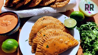 Garnelen Empanadas  Ein warmer Geschmack des Meeres [upl. by Mchail]