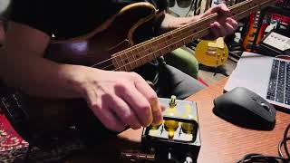 Third Man Records Mantic Flex Pedal With Precision Bass [upl. by Oigufer949]